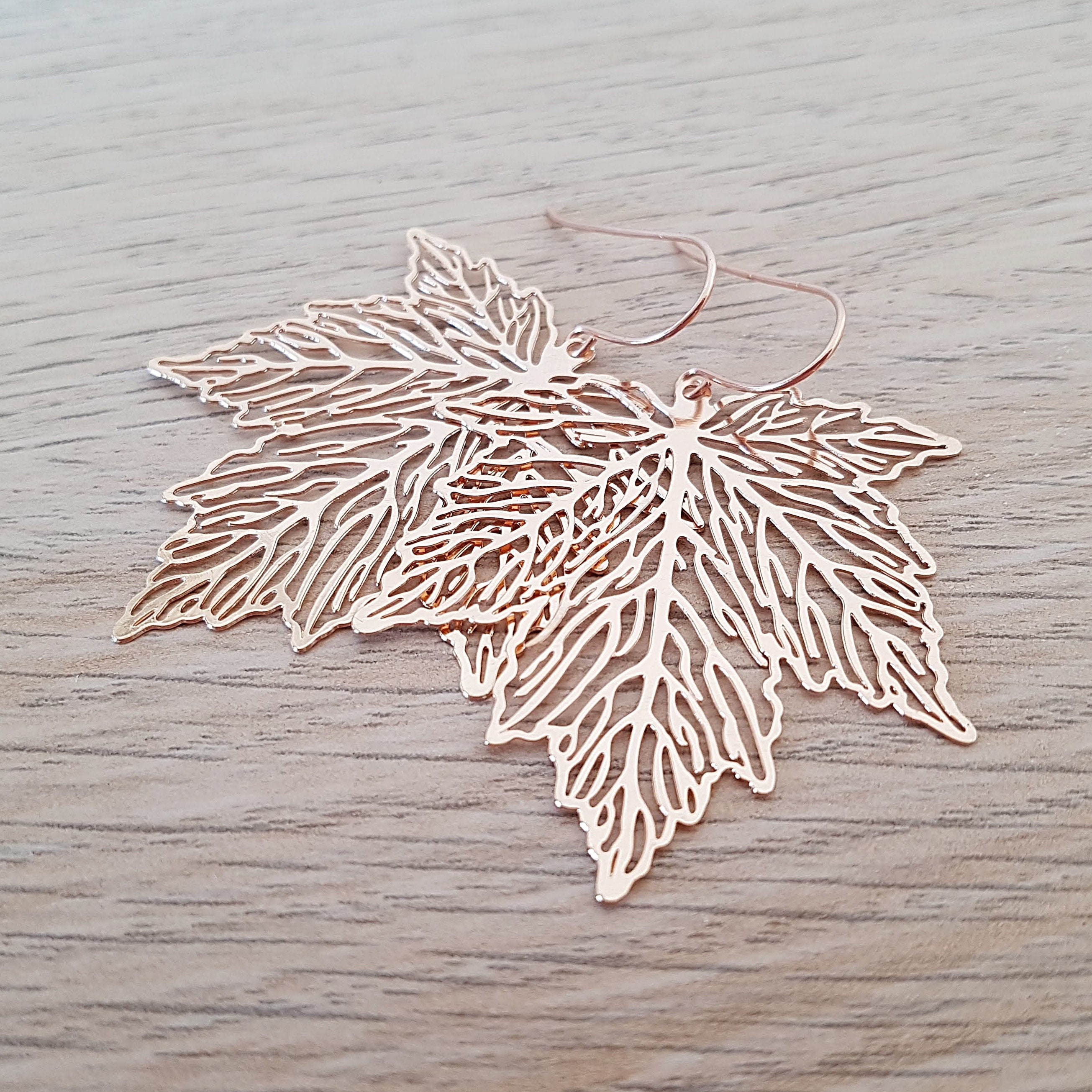 Orecchini Foglie D'autunno E Cagnolino - Gioielli - Orecchini - Di - Foto 1