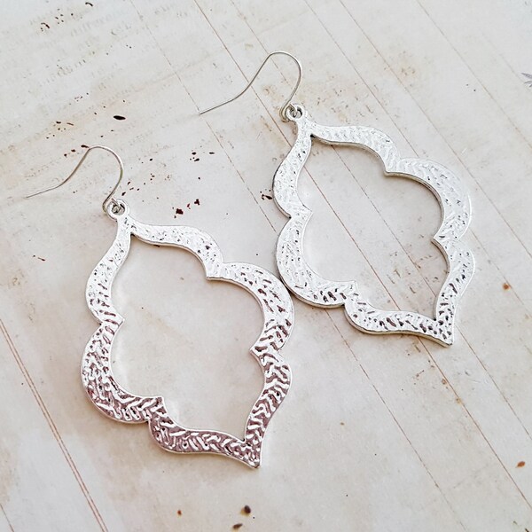 Moroccan Hook Earrings Silver main image 1