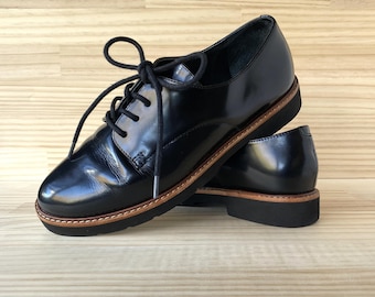 Zapatos de mujer de cuero negro con cordones, talla 37
