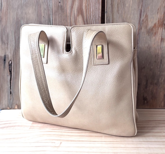 1960s Leather Handbag with Gold Trim,  Faigen 60s - 70s vintage