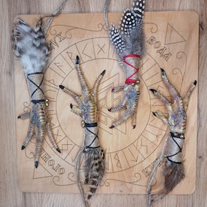 Echte voodoo-kippenvoet, beschermingsamulet, gotische eigenaardigheden, hoodoo-altaar en macaber decor afbeelding 6