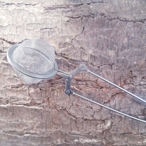 Tea Strainer with handle, Herbal tea strainer, Stainless Steel Mesh Strainer, Tea Filter, Tea Diffuser, Loose Leaf Tea Strainer, Strainer
