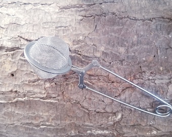 Tea Strainer with handle, Herbal tea strainer, Stainless Steel Mesh Strainer, Tea Filter, Tea Diffuser, Loose Leaf Tea Strainer, Strainer