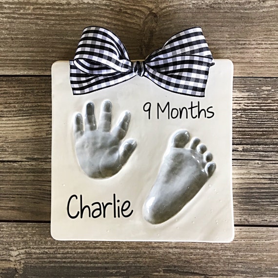 Heirloom Pressed Flower Newborn Footprints Frame