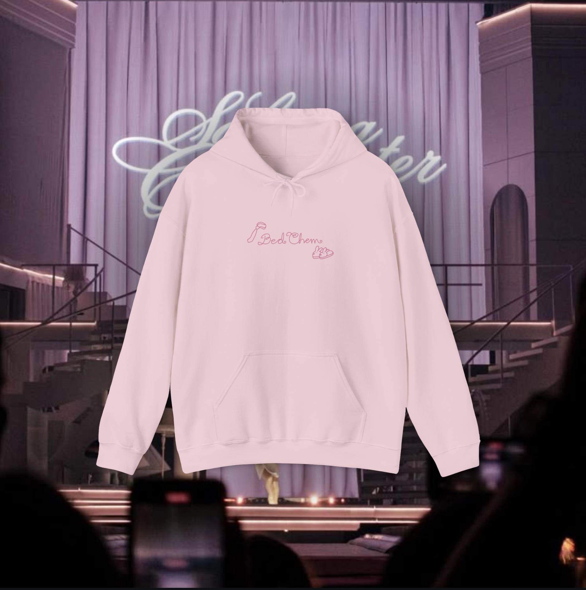 Sabrina carpenter hoodie - Etsy 日本