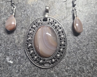 Lake Superior Agate pendant and earring set.