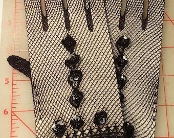 Beautiful High Quality Vintage Black Stretch Fishnet Gloves w Sequins and Beads