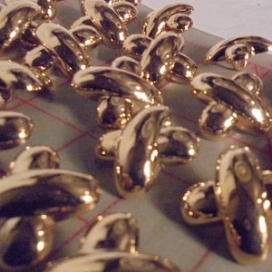 12 LARGE Paloma Graffiti X Gold Shank Buttons Plastic 1&quot;