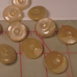 6 Fine Italian Shank Buttons Lt.Tan Golden Moonstone Effect Center Dimple 7/8&quot;