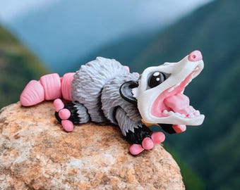 Movable Opossum - Fidget Animal - Desk Toy - Sensory Gift ASMR Decoration - Tabletop - Keychain