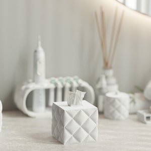 Decoration tissue dispenser - dispenser for tissues in endless colors - beautiful decoration optical enhancement for your home