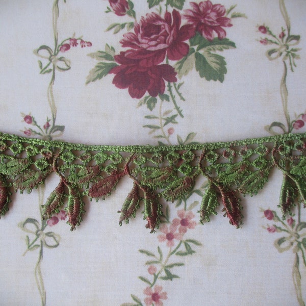 Hand Dyed Cotton Venise Lace Edwardian Christmas  Dainy Picot Leaf Trim