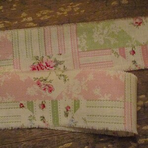 Shabby Rosa och Grönt Patchwork Ros Blommigt Trasigt Band Bred C