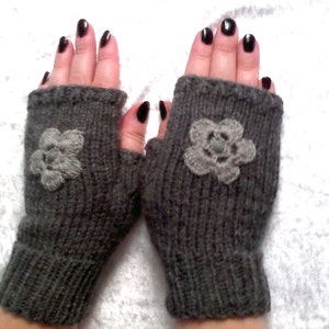 Fingerless gloves with gray flower,  arm  warmers