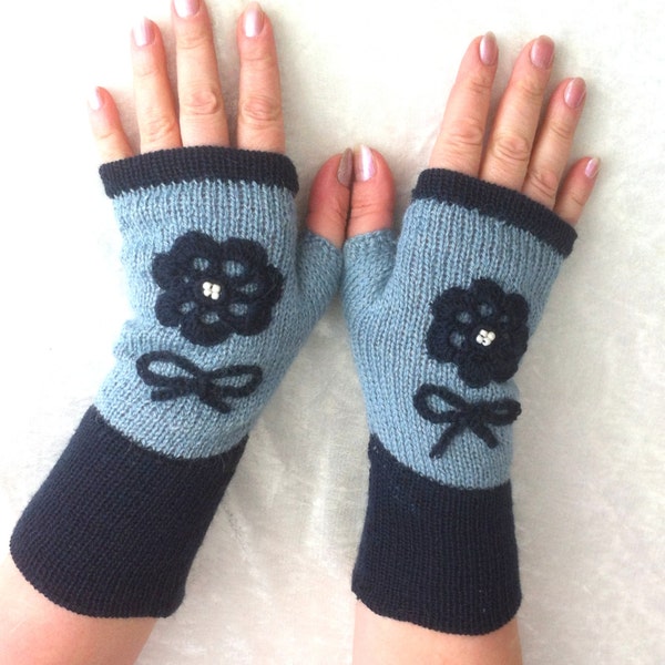 Blue  fingerless  gloves  with embroidery Size L Ready to ship.