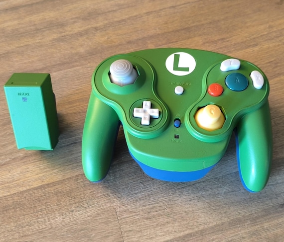 Nintendo Switch NINTENDO GAMECUBE PowerA Wireless GameCube Style Controller for Nintendo Switch