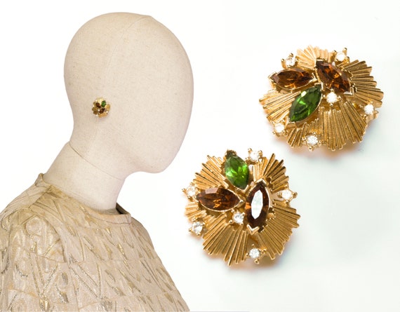 VINTAGE TRIFARI earrings, vintage 80s trifari clip