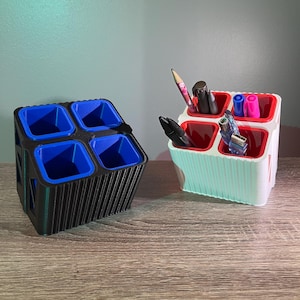 Moderner Stiftebecher – futuristisches Schreibtisch-Accessoire – zweifarbiger Organizer – minimalistische Büroaufbewahrung – einzigartiges Geschenk für Arbeit oder Home Office