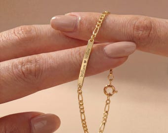 Pulsera personalizada con nombre grabado, cadena Figaro de oro de 14 quilates, plata de ley chapada en oro, joyería minimalista con nombre, regalo de cumpleaños para ella.