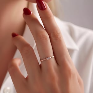 Baguette Birthstone Ring, Custom Dainty Birthstone Ring, Stackable Gemstone Ring, 18K Gold Ring, Mothers Ring, Family Birthstone Ring