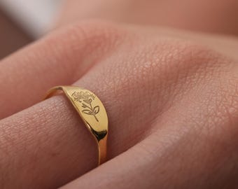 Dainty Engraved Birthflower Ring, Engraved Birthflower Band, Custom Flower Ring, Personalized Birth Flower Gold Ring,Birth Month Floral Ring