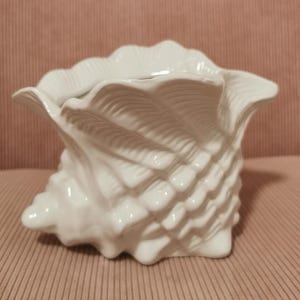Vintage Ceramic Shell Conch Planter