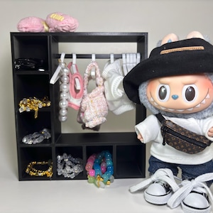 Miniature Clothing Rack for Labubu Collectibles – Stylish 3D-Printed Display