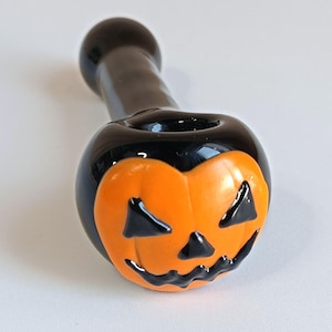 5 Inch Pumpkin Face Glass Pipe,Halloween Gift,Unique Gift for Her,Art Womens Pipes,Spoon Pipe,Cute Girly Bowl,Pocket Pipe