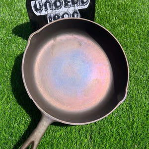 Birmingham Stove and Range early Century Series #8 cast iron skillet, perfect cook surface! 1966-1967 DEAD Flat!