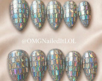 Disco Ball Nails: Silver Glitter Holo Sequins