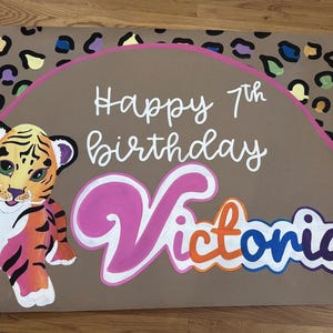 Striscione di compleanno a tema Lisa Frank