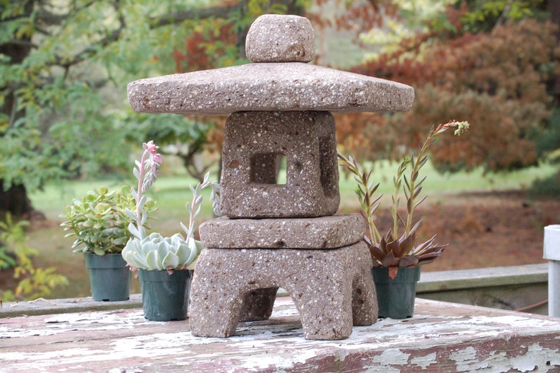 Farmbrook Designs Hypertufa Garden Lantern - Thumbnail 2