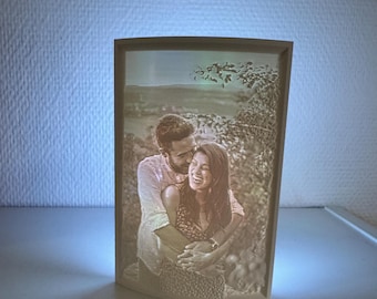 Individual illuminated 3D photo - including lighting.