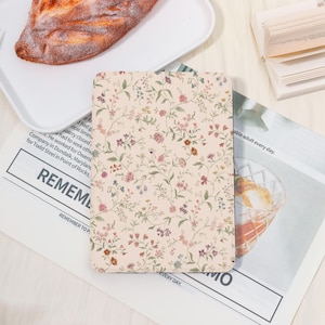 Vintage Floral Kindle Hülle Custom mit / ohne Handschlaufe für Kindle Paperwhite 12./11., Kindle 2022/2024, Colorsoft Case, personalisiertes Geschenk