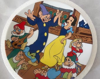 Walt Disney 1st Edition Snow White & Seven Dwarfs “The Dance” Plate, New