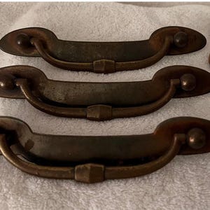 Set of 6 Mid Century Brass Drawer Pulls, Vintage Hollywood Regency Hardware