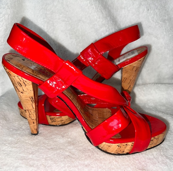 Chaussures à talons hauts rouge vif pour femme, taille 1/2, NIB