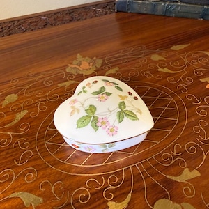 Wedgwood Wild Strawberry - Etsy
