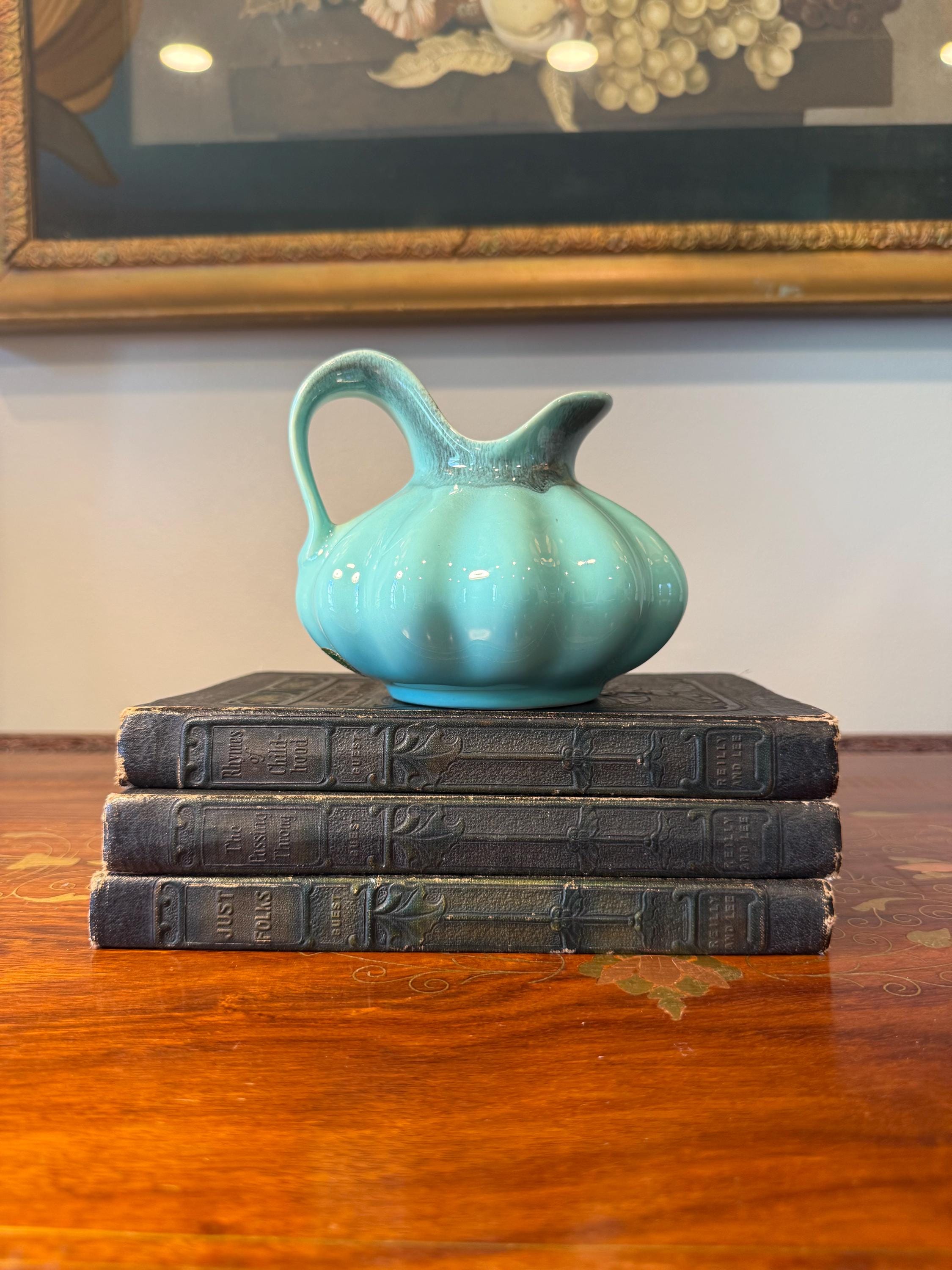 Royal Gouda Pitcher - Etsy