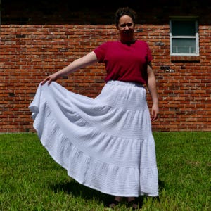 Women&#39;s Long White Cotton Gauze Tiered Summer Skirt Size Medium