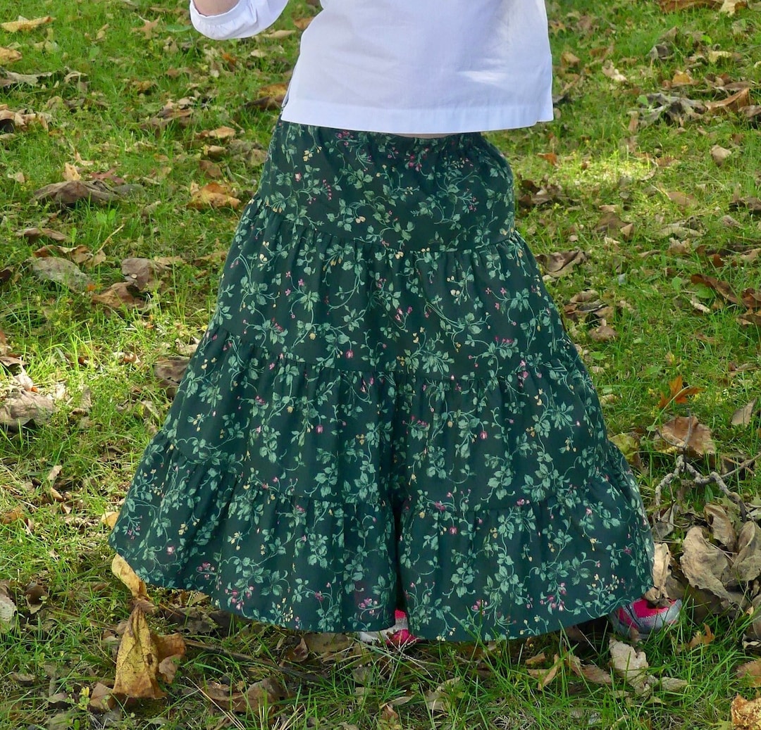 Girls Long Modest Dark Green Floral Tiered Peasant Skirt Size 6/8