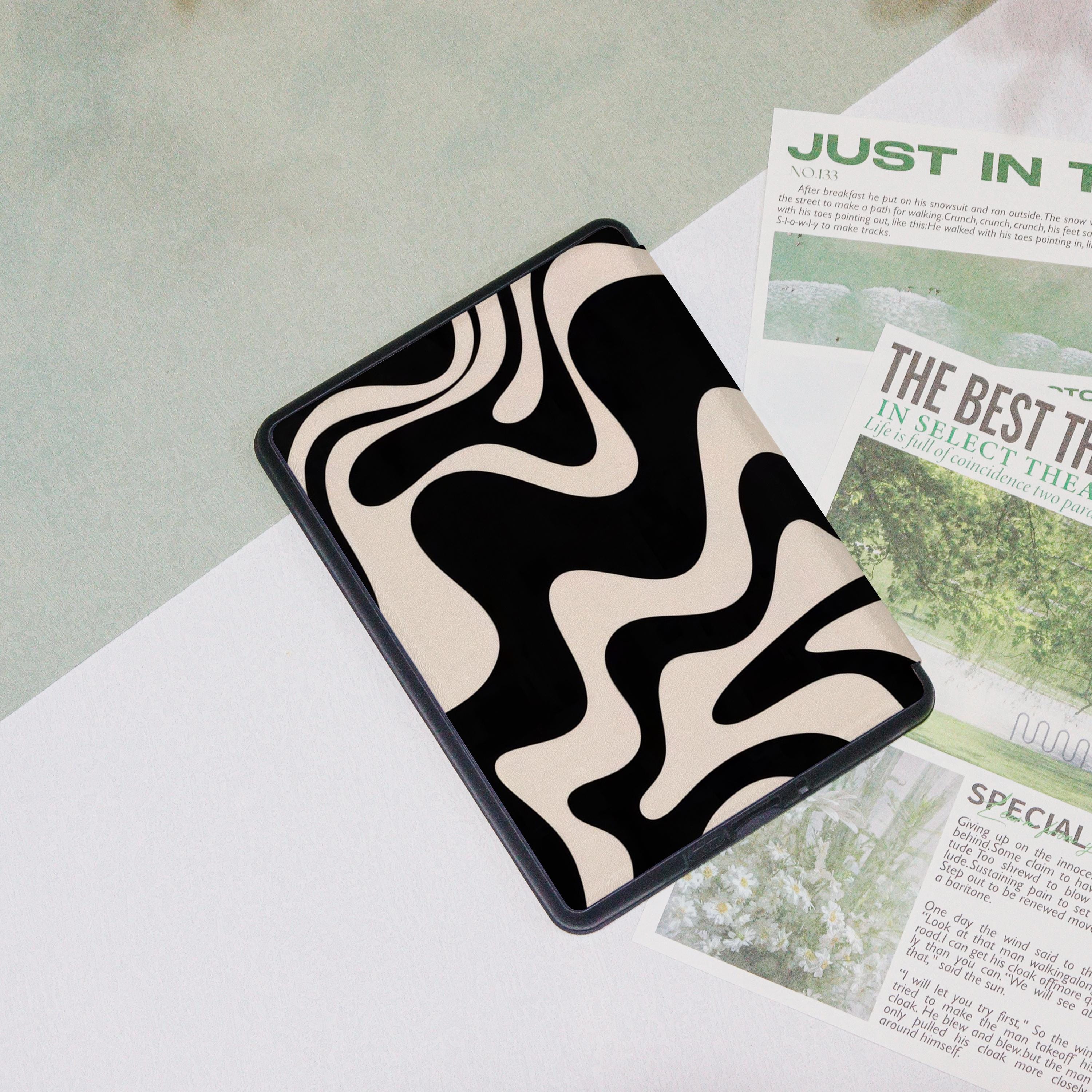 Abstract Black and White Stripes Pattern Kindle Case for Paperwhite ...