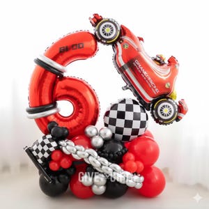 Zestaw balonów urodzinowych w kształcie samochodu wyścigowego: dekoracja na imprezę o tematyce pojazdów