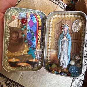 BLESSED MOTHER MARY travel/pocket shrine