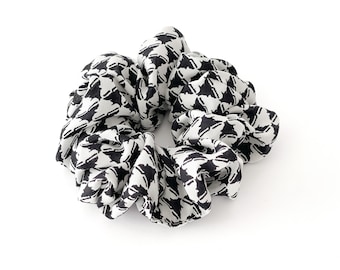 Houndstooth Silk Scrunchies | 2 SIZES | Hair Ties | Statement Scrunchies | Oversized Scrunchies | Stocking Stuffers | Gifts for her