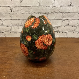 Vintage Enesco vase featuring a decoupage-style floral rose design on a black background. Granny Decor Cottage Core, Farmhouse, Vintage Home