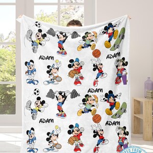 Puede incluir: Un letrero de madera r&uacute;stica con el texto "Welcome to our home" en letras blancas. El letrero presenta un acabado envejecido y un dise&ntilde;o simple y acogedor, perfecto para la decoraci&oacute;n de la entrada.