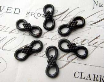 16mm eternity link, antiqued black patina pewter (6 connectors)  oxidized figure eight 8, endless knot, infinity loop