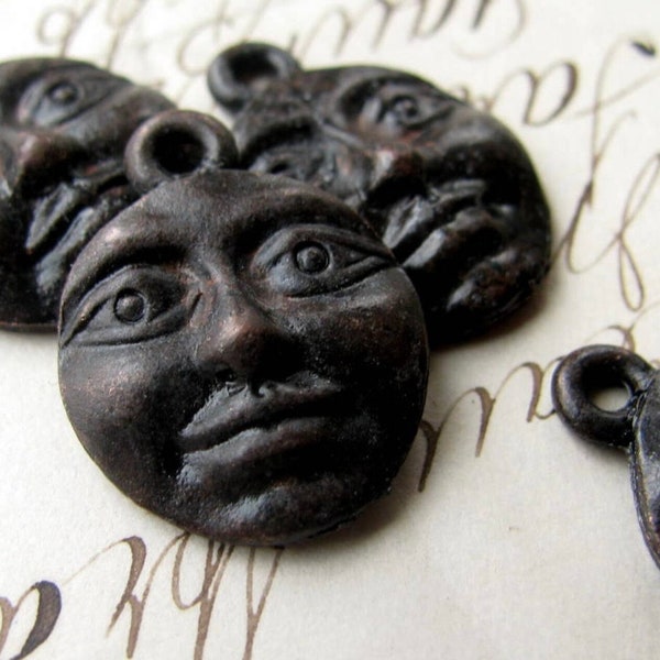 Harvest Moon face charm, 20mm, antiqued black pewter (2 charms) night, women cycle, dark oxidized patina, man in the moon