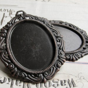 Victorian Mourning 25x18mm oval pendant tray (2 oxidized brass settings) aged black patina, cabochon base, 18x25mm, cameo frame